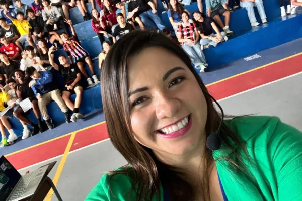 Adriana Castro Bolaños, conferencista para eventos corporativos sobre Liderazgo Consciente