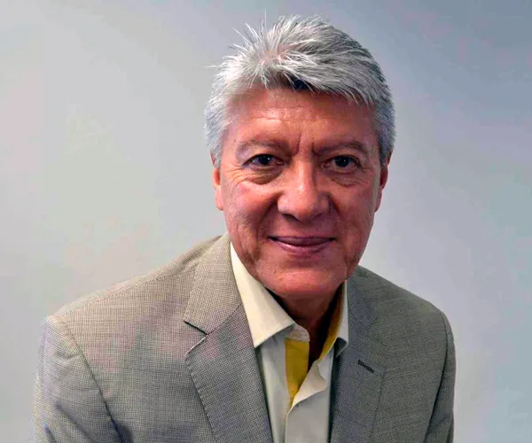 Jesús Chucho Ramirez — Conferencista de Trabajo en Equipo