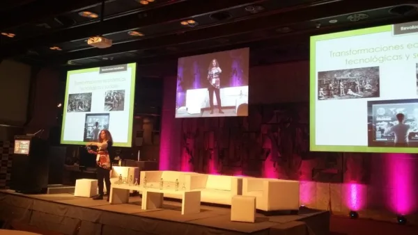 Débora Slotnisky, conferencista para eventos corporativos sobre Inteligencia Artificial