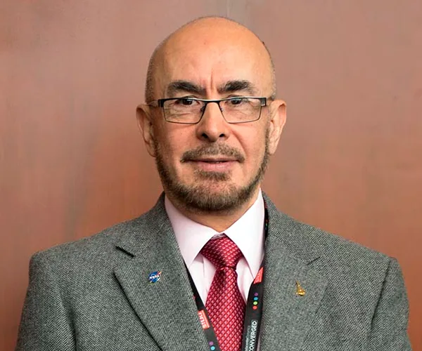 Rodolfo Neri — Conferencista de Tecnología