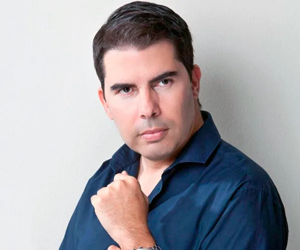 Jorge Álvarez Camacho — Conferencista de Propósito, Valores e Inspiración
