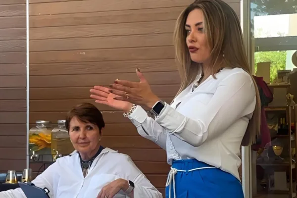 Floribeth Calvo, conferencista para eventos corporativos sobre Inteligencia Emocional