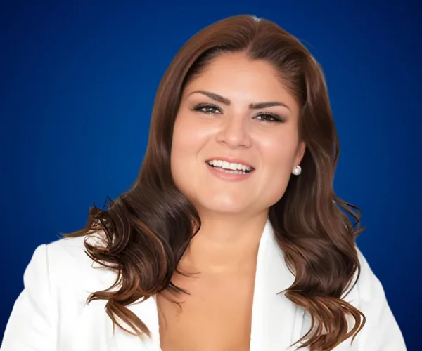 Ximena Cárdenas — Conferencista de Mujeres Líderes y Empoderamiento