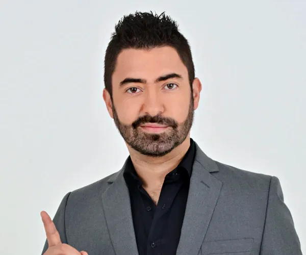 Iván Marín — Conferencista de Trabajo En Equipo Colaboracion Efectiva