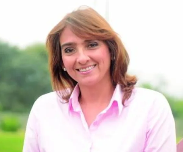 Milagros Agurto — Conferencista de Inteligencia Emocional Relaciones Interpersonales