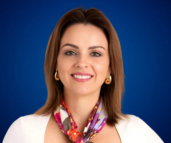 Cristina Jaramillo — Conferencista de Liderazgo Liderazgo Consciente