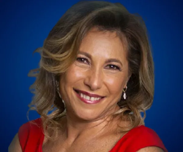 Jennifer Nacif — Conferencista de Inteligencia Emocional Empatia En el Trabajo