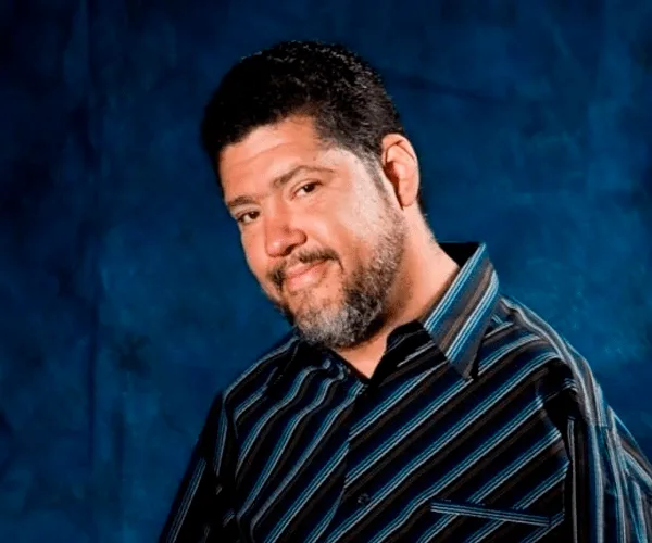 Tony Meléndez — Conferencista de Resiliencia