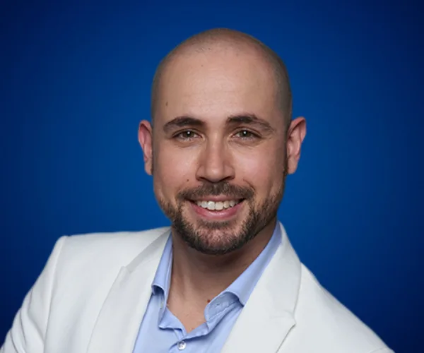 Alejandro Kei — Conferencista de Ventas Ventas Consultivas