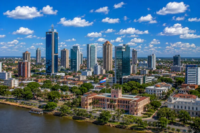 Vista urbana de Asuncion como contexto empresarial de Paraguay