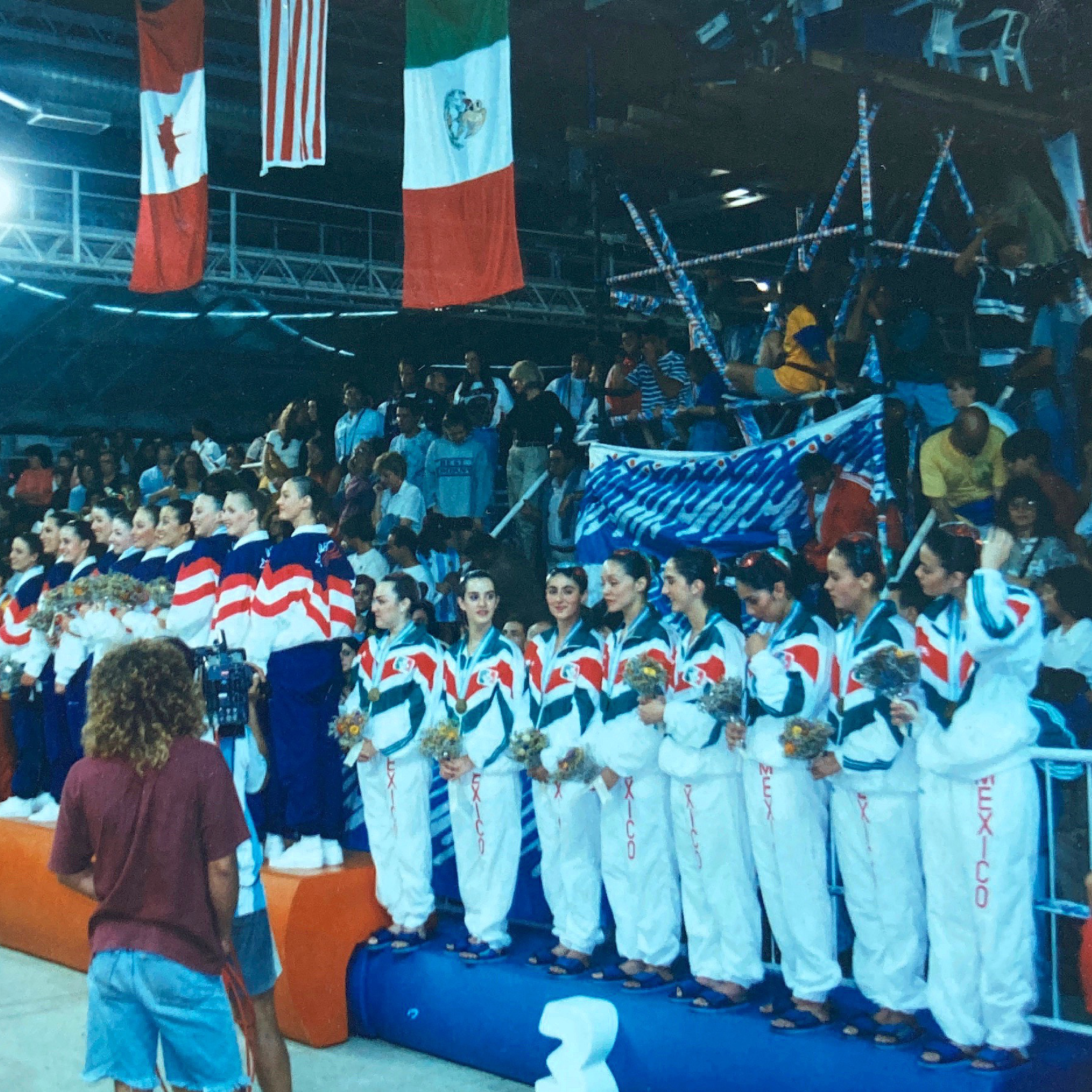 Wendy Aguilar en contexto de podio y competencia internacional.